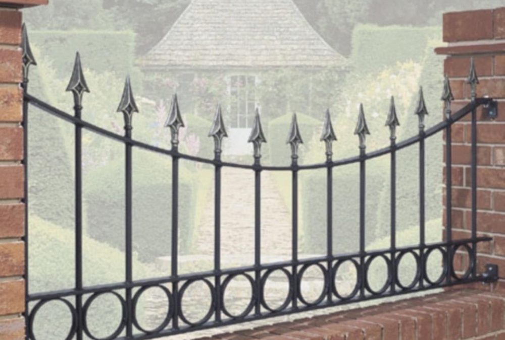 Balmoral Premium Quality Shaped Metal Railing Panel with Rings 735mm high